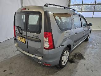 Dacia Logan 1.6 Ambiance picture 7