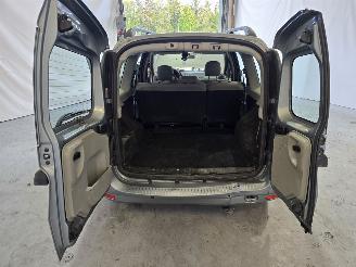 Dacia Logan 1.6 Ambiance picture 15