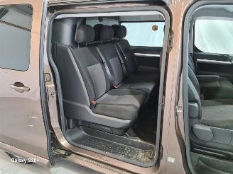 Peugeot Expert 2.0 HDI DC Blue Premium picture 22