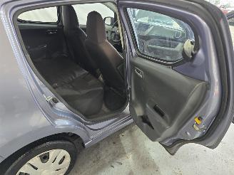 Nissan Pixo 1.0 Acenta picture 16