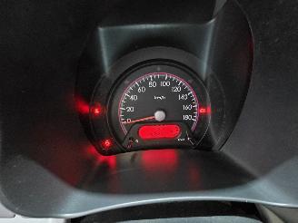 Nissan Pixo 1.0 Acenta picture 26