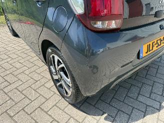 Peugeot 108 Allure Cabrio 2016 picture 15