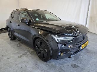 Auto incidentate Volvo EX40 Twin Motor Ultra Black Edition 82 kWh 2025/12