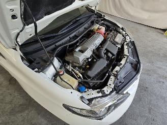 Toyota Auris 1.8 Hybrid Aspiration picture 16