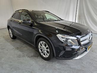 Unfallwagen Mercedes GLA 200 d Ambition 2015/9