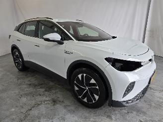 Vaurioauto  passenger cars Volkswagen ID.4 Pro 77 kWh 2023/9