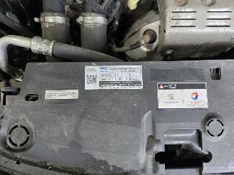 Peugeot 308 1.2 PureTech Active Pack Business picture 14