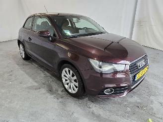 Vaurioauto  passenger cars Audi A1 1.2 TFSI S edition 2011/9
