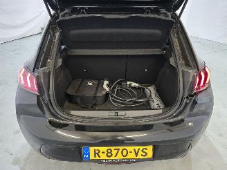Peugeot 208 EV GT Pack 50kwh picture 16