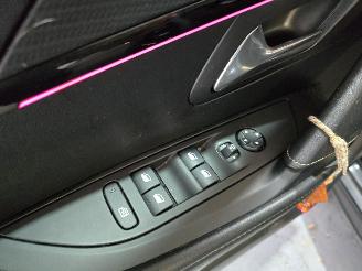 Peugeot 208 EV GT Pack 50kwh picture 21