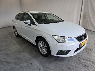 Schadeauto Seat Leon ST 1.4 EcoTSI Style Business Intense 2018/1
