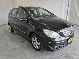 Schadeauto Mercedes B-klasse b150 2007/3