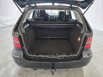 Mercedes B-klasse b150 picture 19