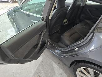 Tesla Model 3 Long Range AWD 75kWh picture 18