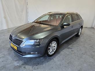 Skoda Superb 2.0 TDI Style Bns picture 3