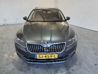Skoda Superb 2.0 TDI Style Bns picture 2