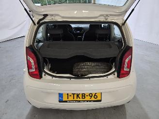 Volkswagen Up! 1.0 take up! BlueMotion picture 15