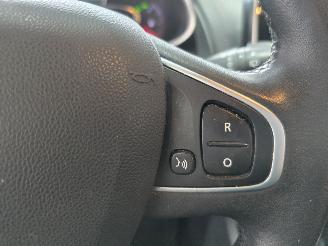 Renault Clio 0.9 TCe Limited picture 31