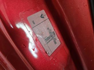 Renault Clio 0.9 TCe Limited picture 18