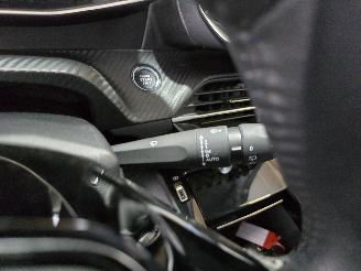 Peugeot 208 1.2 PureTech Allure Pack picture 26
