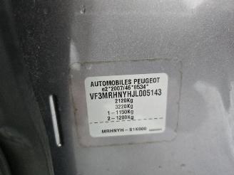 Peugeot 5008 1.2 PureTech Allure picture 15
