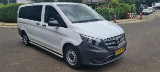 krockskadad bil auto Mercedes Vito 116 CDI Select 2019/11