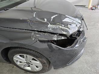 Volkswagen Golf 1.5 TSI Life Business picture 10