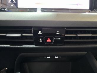 Volkswagen Golf 1.5 TSI Life Business picture 33