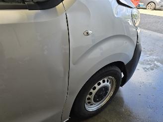 Peugeot Expert 226S 1.6 BlueHDI 115 Premium picture 9