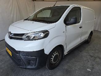 Toyota Proace Compact 1.6 D-4D Cool Comfort picture 3