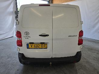 Toyota Proace Compact 1.6 D-4D Cool Comfort picture 6