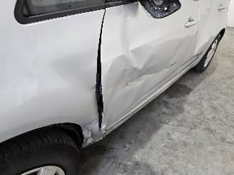 Kia Venga 1.6 CVVT picture 9