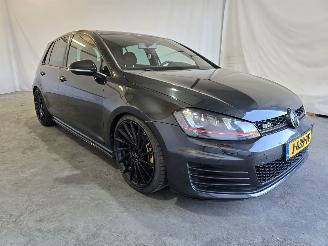 Voiture accidenté Volkswagen Golf 2.0 TSI GTI 2013/6