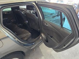 Opel Astra SPORTS TOURER+ picture 17