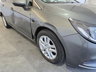 Opel Astra SPORTS TOURER+ picture 10