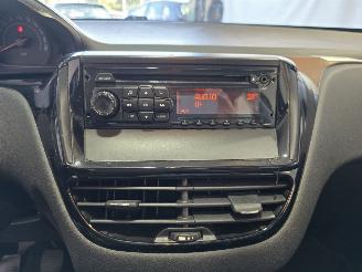 Peugeot 208 1.0 VTi Access picture 24