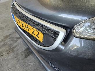 Peugeot 208 1.0 VTi Access picture 10