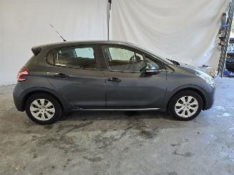 Peugeot 208 1.0 VTi Access picture 8