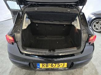 Opel Astra 1.0 Online Edition picture 18