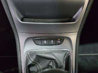 Opel Astra 1.0 Online Edition picture 32