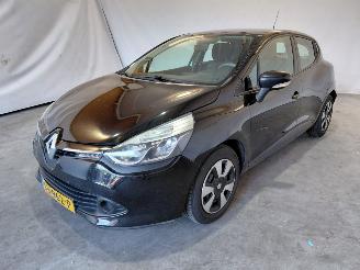 Renault Clio 0.9 TCe Eco2 Expression picture 3