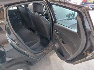 Renault Clio 0.9 TCe Eco2 Expression picture 17