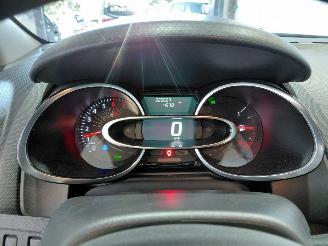 Renault Clio 0.9 TCe Eco2 Expression picture 25