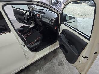 Citroën C1 1.0 e-VTi Style Edition picture 16