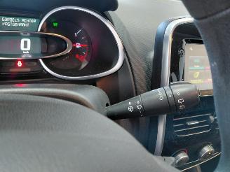 Renault Clio 0.9 TCe Eco2 Expression picture 25