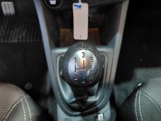 Renault Clio 0.9 TCe Eco2 Expression picture 31