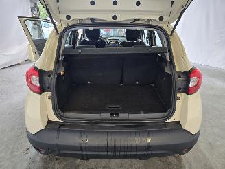 Renault Captur 0.9 TCe Expression picture 17