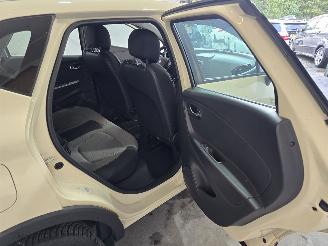 Renault Captur 0.9 TCe Expression picture 15
