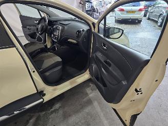 Renault Captur 0.9 TCe Expression picture 14