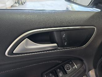 Mercedes B-klasse 180 Ambition picture 21
